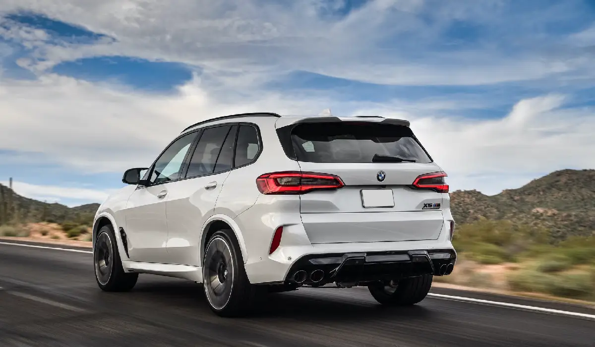 BMW - X5 xDrive30d xLine - Best Car Rentals - Best Preowned Car - Exclusive Concierge Club.webp